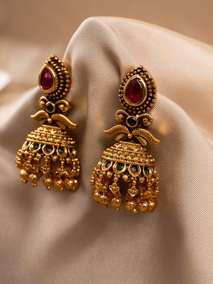 gold earrings for women