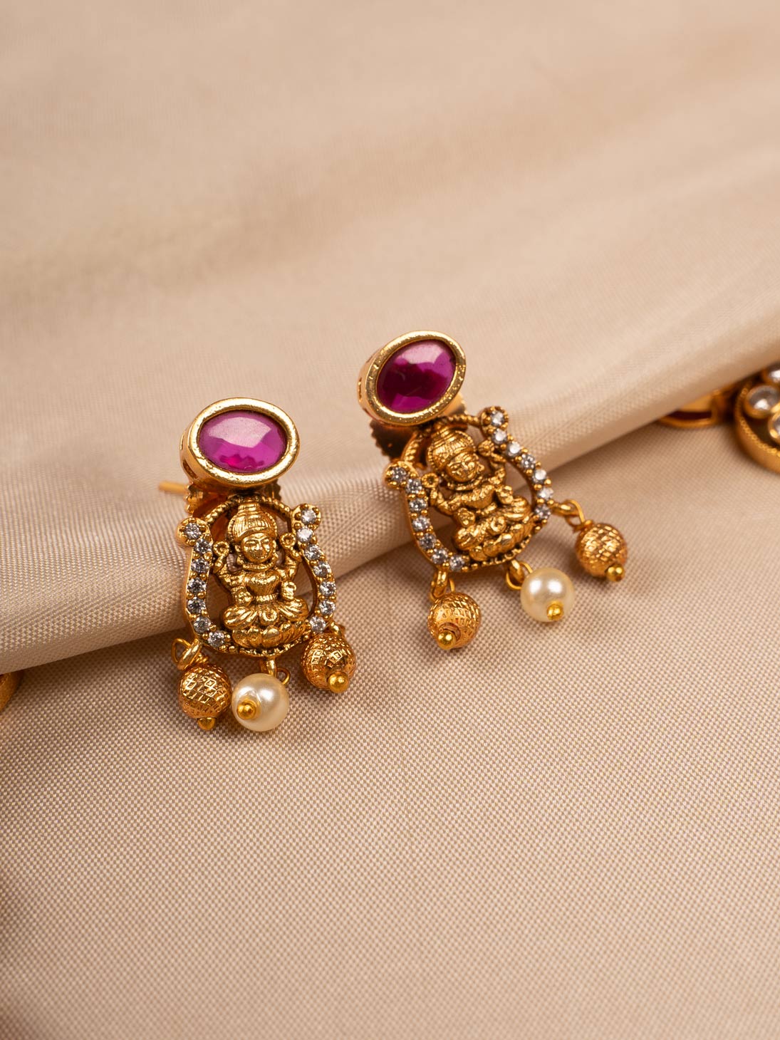 Lakhmi designed earring