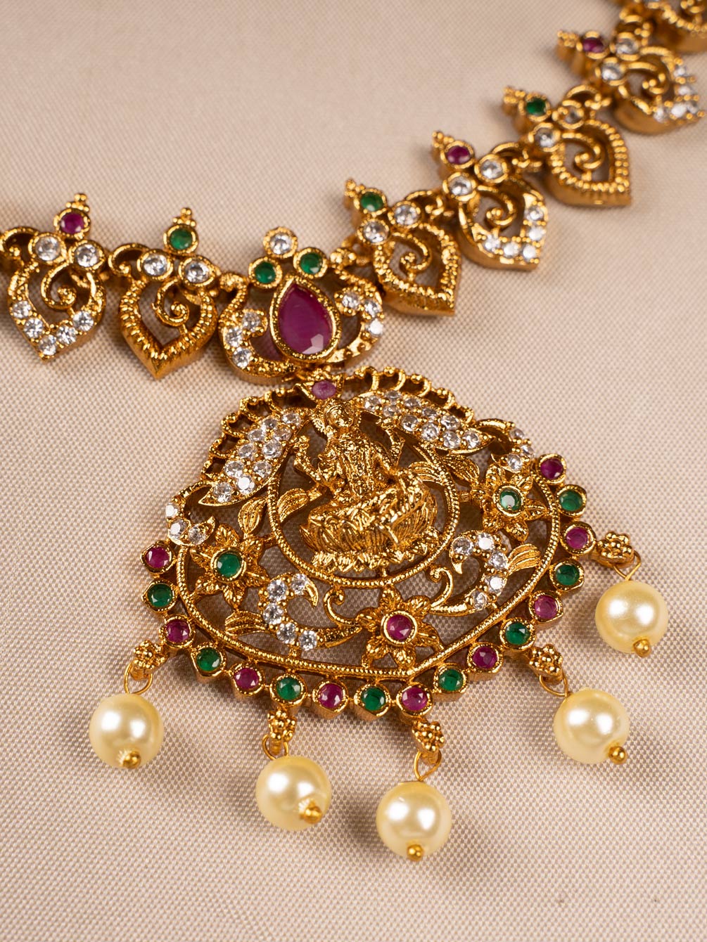 Antique Temple Jewellery design Pendant detailed view